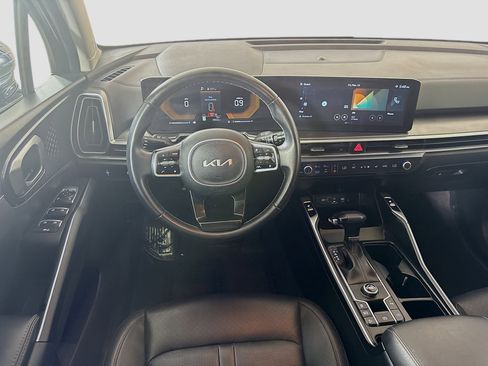 Used 2024 Kia Sorento S image 17