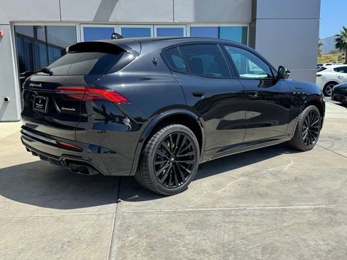 New 2026 Maserati Grecale Modena image 7