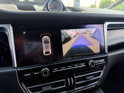 Used 2019 Porsche Macan image 14