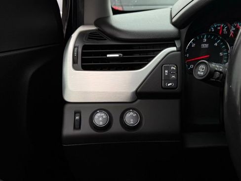 Used 2018 GMC Yukon SLT w/ Open Road Package image 15