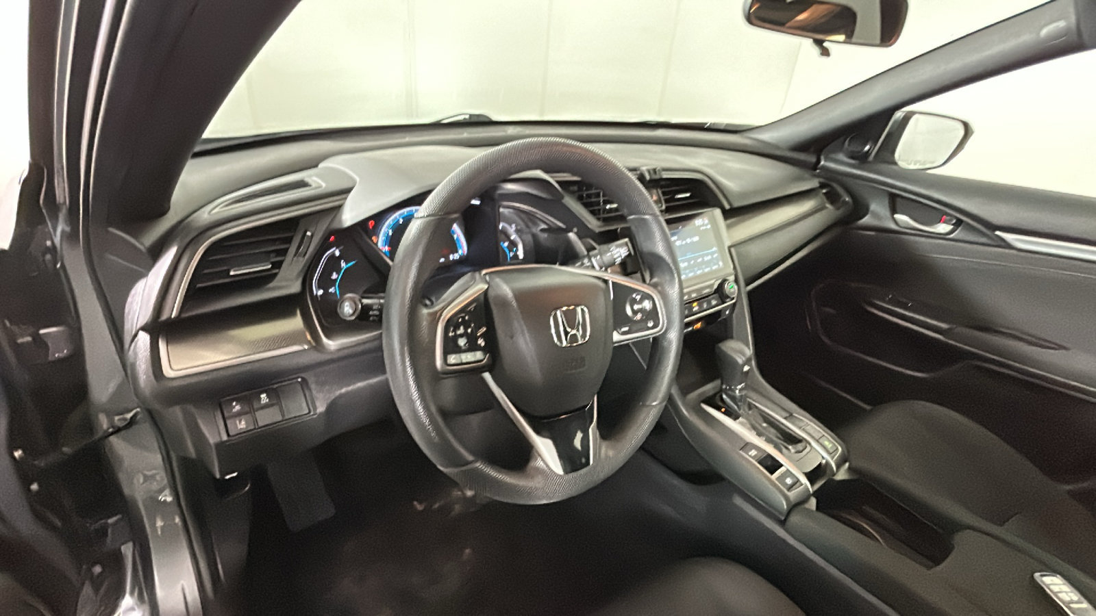 Used 2019 Honda Civic EX image 15