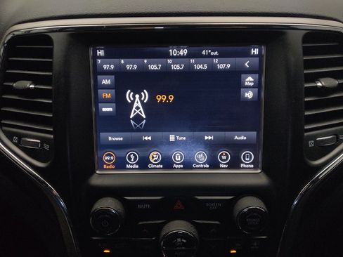 Used 2018 Jeep Grand Cherokee Altitude image 25