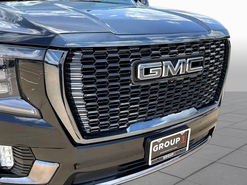 Used 2024 GMC Yukon XL Denali Ultimate AWD/4WD image 30