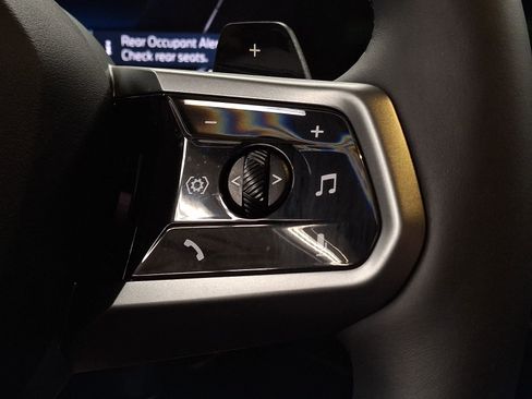 Used 2025 BMW X3 xDrive30i w/ M Sport Package image 18