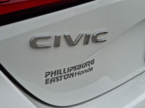 Used 2024 Honda Civic Sport image 29