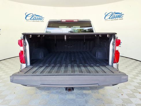 Used 2021 Chevrolet Silverado 1500 RST w/ Bed Protection Package RWD image 5