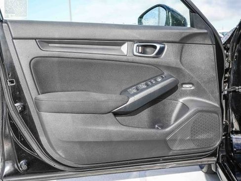 Certified 2025 Honda Civic LX image 25