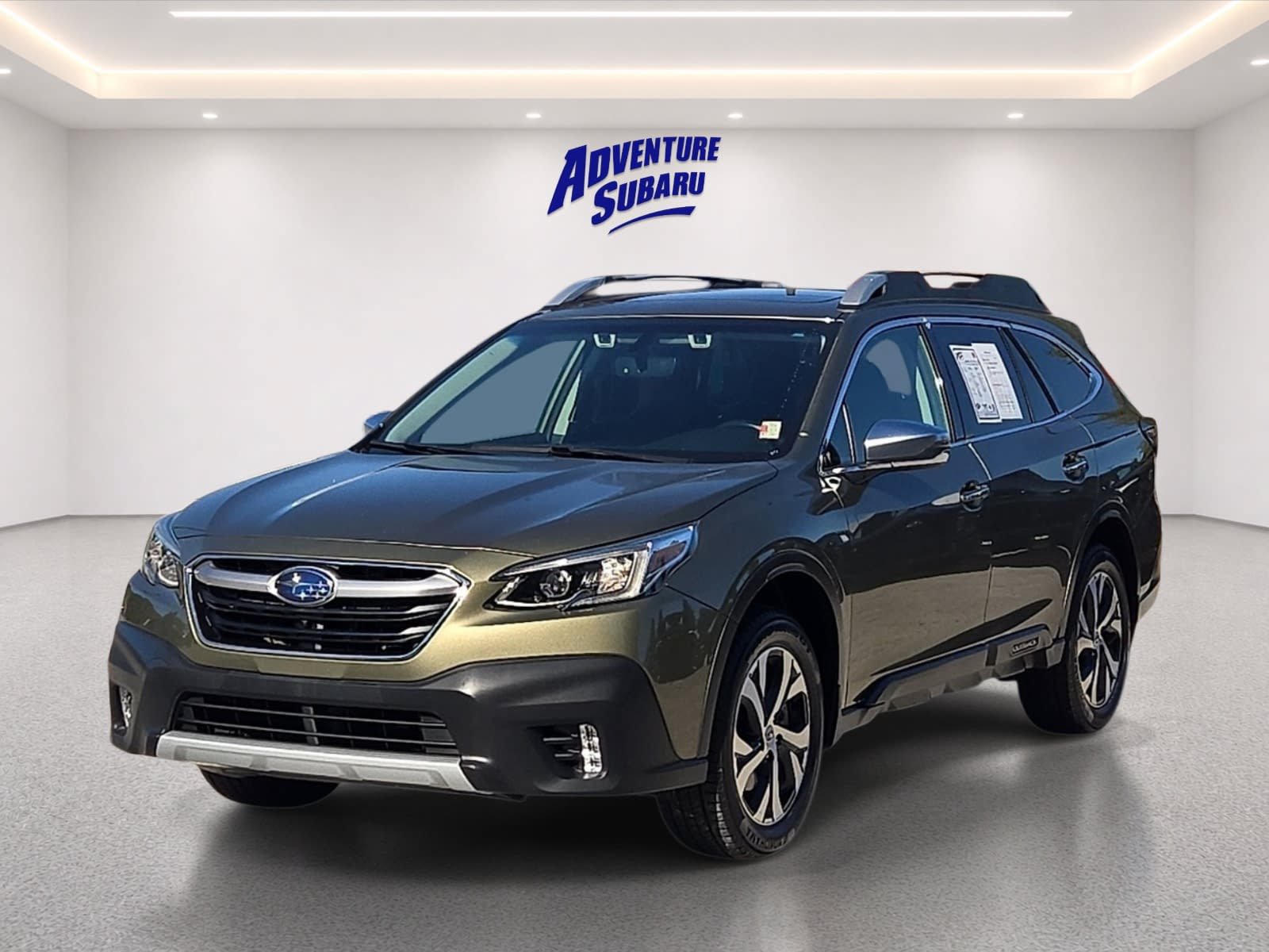 Used 2022 Subaru Outback Touring XT AWD/4WD image 2