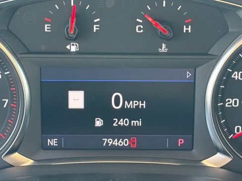 Used 2023 GMC Acadia SLT FWD image 16