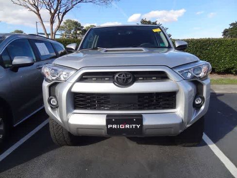 Used 2022 Toyota 4Runner TRD Off-Road w/ TRD Black Wheel Package (TMS) image 2