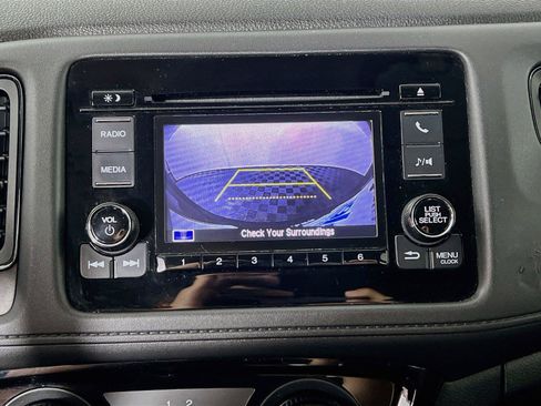 Used 2022 Honda HR-V LX image 15