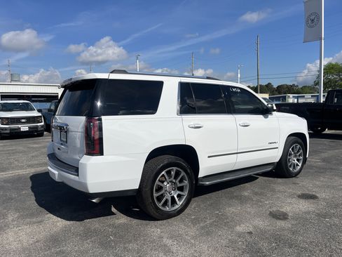 Used 2015 GMC Yukon Denali w/ Touring Package image 2