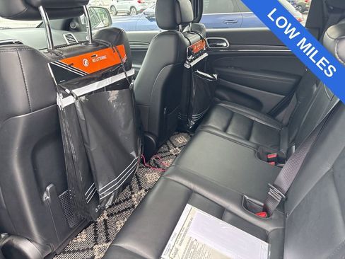 Used 2021 Jeep Grand Cherokee Limited image 8