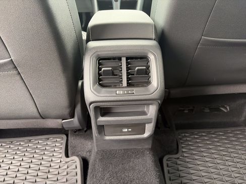 Certified 2024 Volkswagen Taos SE AWD/4WD image 25
