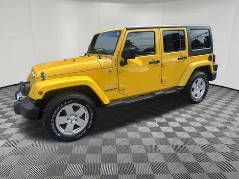 Used 2011 Jeep Wrangler Unlimited Sahara w/ Dual Top Group AWD/4WD image 20