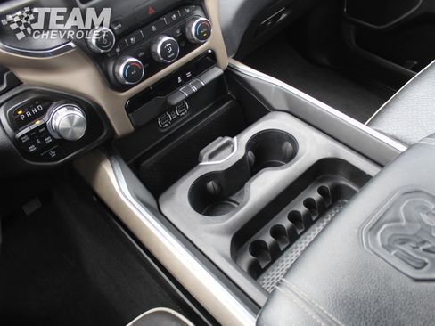 Used 2022 RAM 1500 Laramie AWD/4WD image 19
