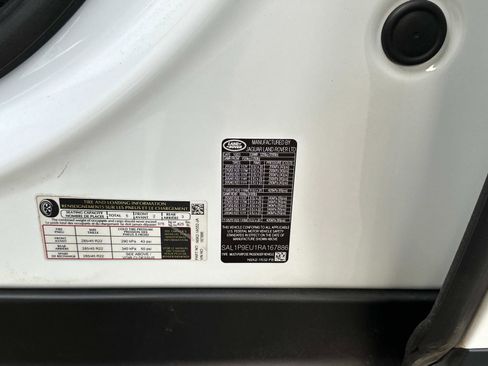 Used 2024 Land Rover Range Rover Sport SE image 30