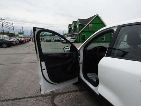 Used 2020 Ford Escape S AWD/4WD image 10