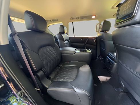 Used 2023 Nissan Armada Platinum w/ Captain's Chairs Package AWD/4WD image 10