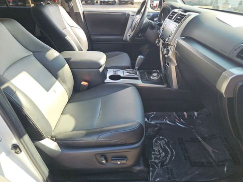 Used 2023 Toyota 4Runner SR5 Premium image 22