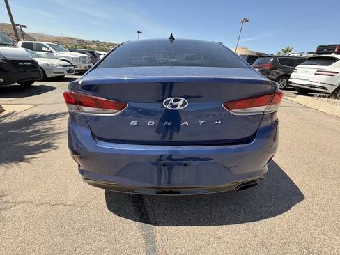 Used 2018 Hyundai Sonata SEL w/ Cargo Package FWD image 4