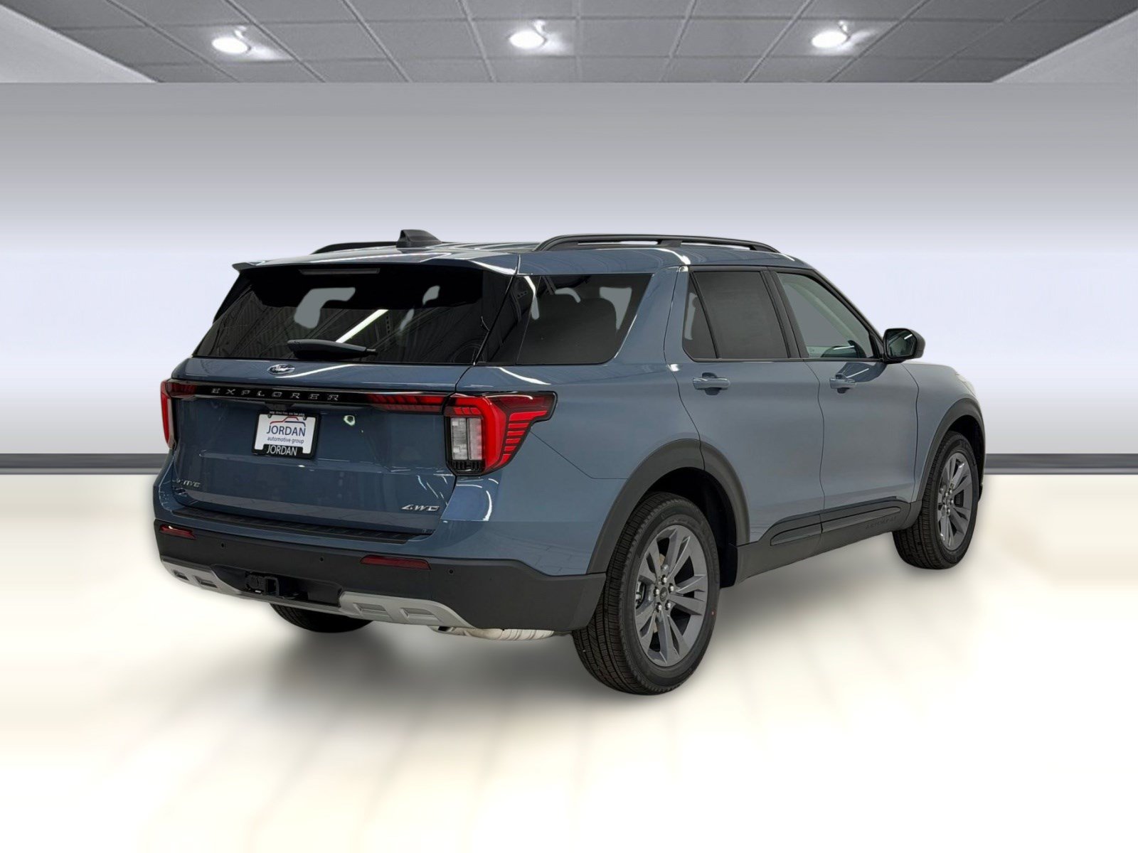 New 2026 Ford Explorer Active w/ Active Comfort Package AWD/4WD image 7