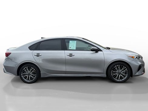 Used 2023 Kia Forte GT-Line w/ GT-Line Technology Package FWD image 6