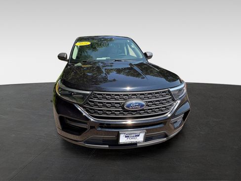 Used 2021 Ford Explorer 4WD image 3