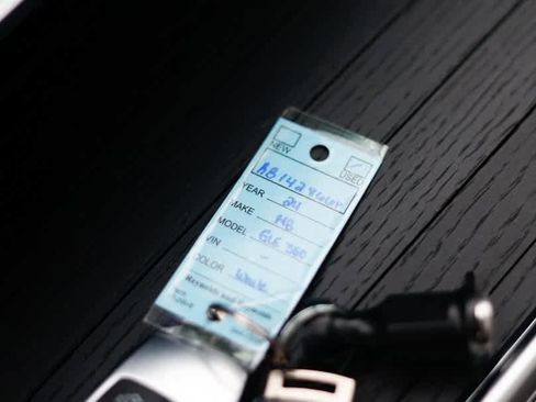 Used 2024 Mercedes-Benz GLE 350 4MATIC w/ Driver Assistance Package image 49