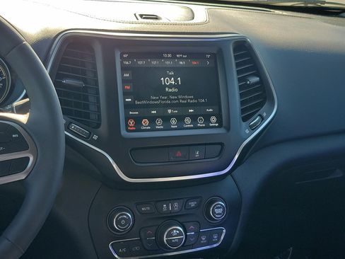 Used 2022 Jeep Cherokee Latitude Lux image 24