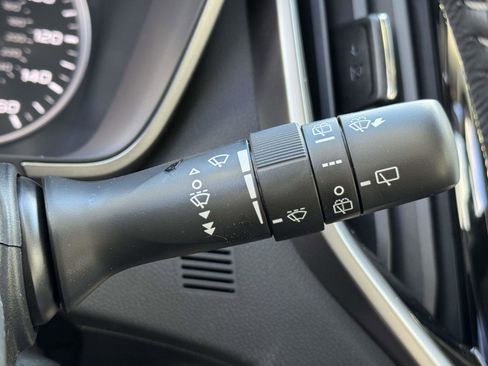 New 2026 Subaru Ascent Limited image 17