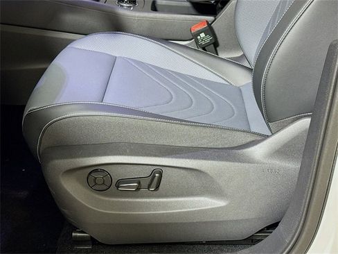 New 2026 Volkswagen Tiguan SE R-Line image 16