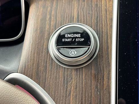 Certified 2025 Mercedes-Benz GLC 300 4MATIC image 28