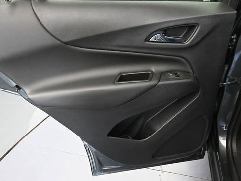 Used 2021 Chevrolet Equinox LT w/ LPO, Floor Liner Package FWD image 32
