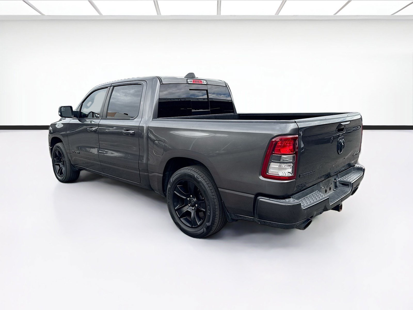 Used 2020 RAM 1500 Big Horn AWD/4WD image 6