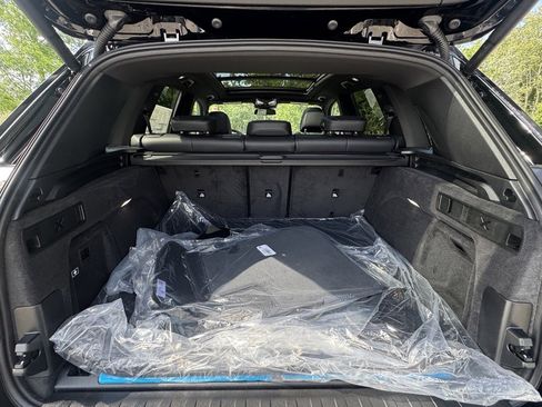 Used 2026 BMW X5 xDrive50e w/ Premium Package image 27