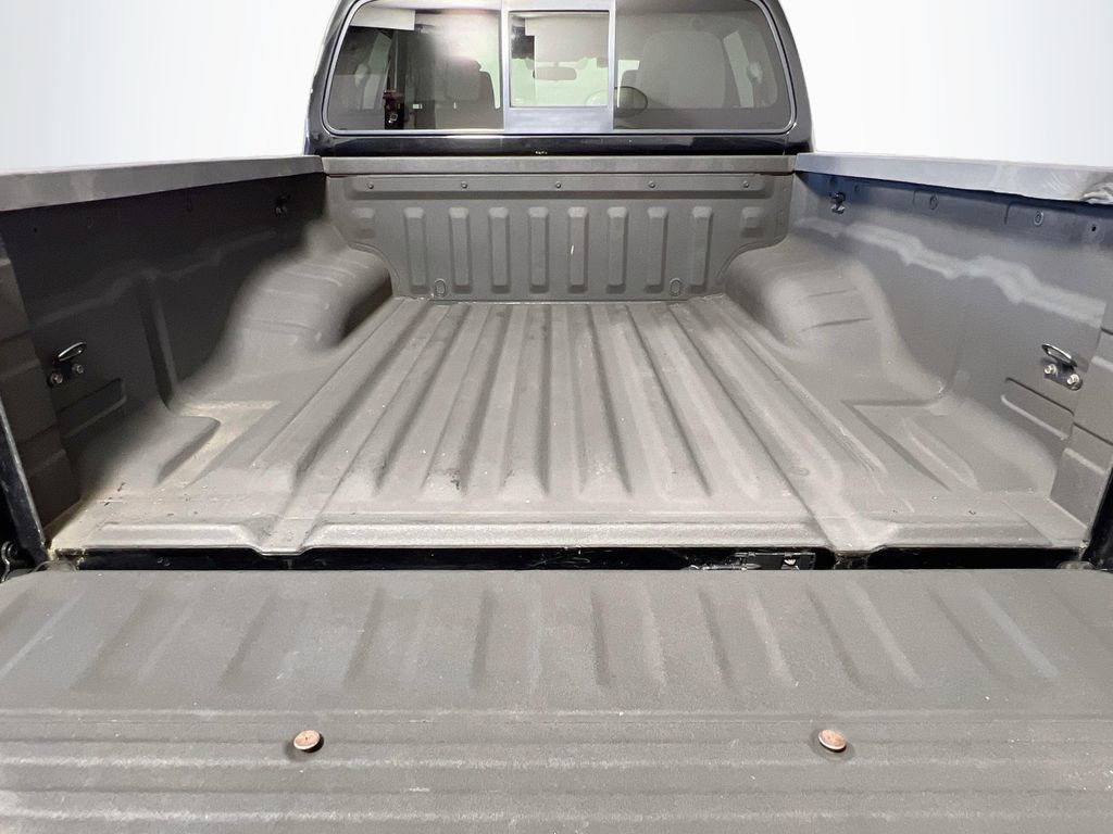 Used 2019 Nissan Frontier SV AWD/4WD image 27