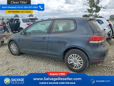 Used 2010 Volkswagen Golf 2-Door FWD image 3