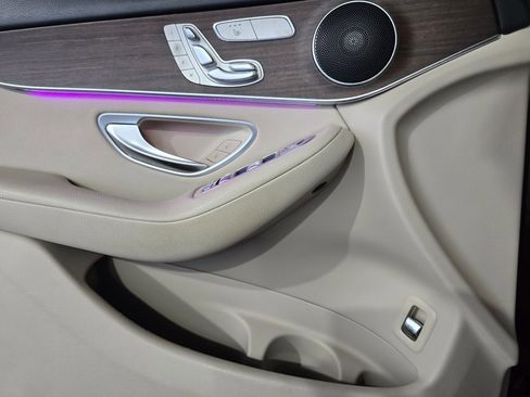 Used 2020 Mercedes-Benz GLC 300 GLC 300 image 12