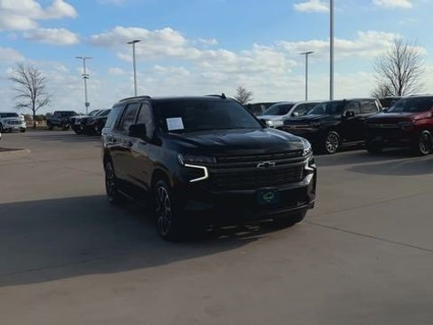 Used 2022 Chevrolet Tahoe RST w/ Luxury Package image 3