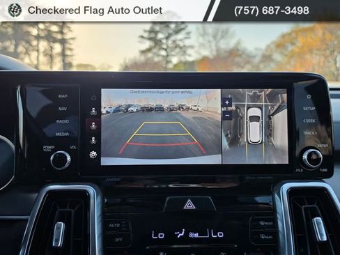 Used 2022 Kia Sorento SX image 16