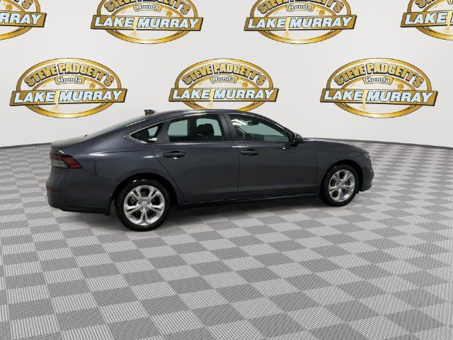 Used 2025 Honda Accord LX image 4