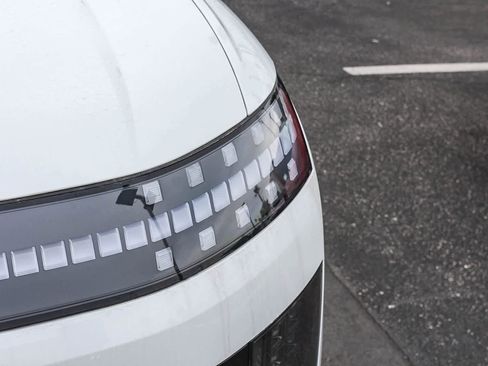 New 2026 Hyundai Ioniq 9 SE AWD/4WD image 12