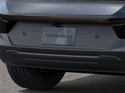 New 2026 Chevrolet Equinox EV LT image 14