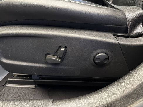 Used 2022 Dodge Charger SXT w/ Plus Group image 11