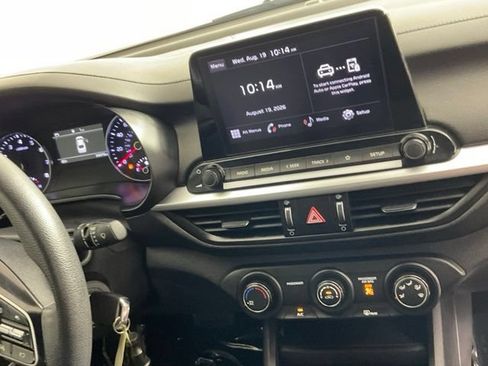 Used 2024 Kia Forte LXS FWD image 17