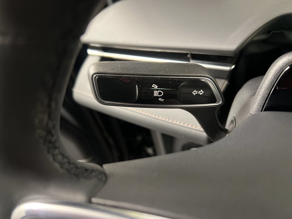 Used 2026 Lincoln Nautilus Premier AWD/4WD image 21