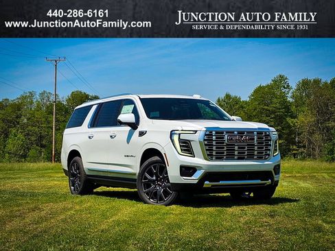 New 2026 GMC Yukon XL Denali w/ Denali Reserve Package AWD/4WD image 1