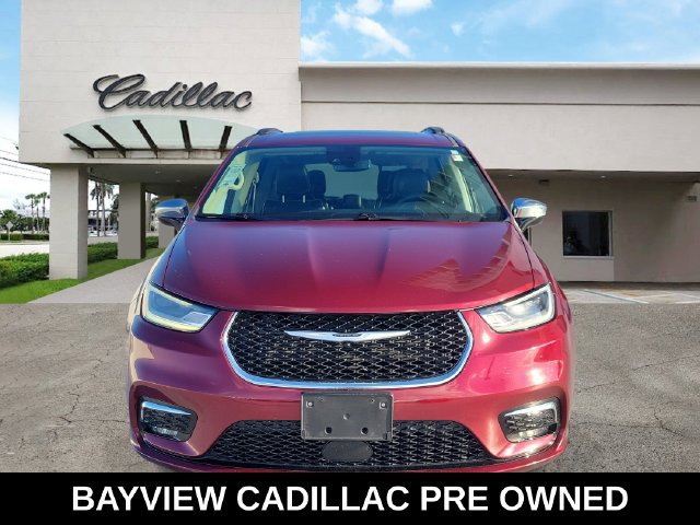 Used 2023 Chrysler Pacifica Limited FWD image 9