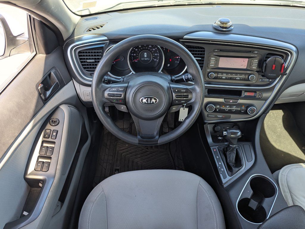Used 2015 Kia Optima LX FWD image 25